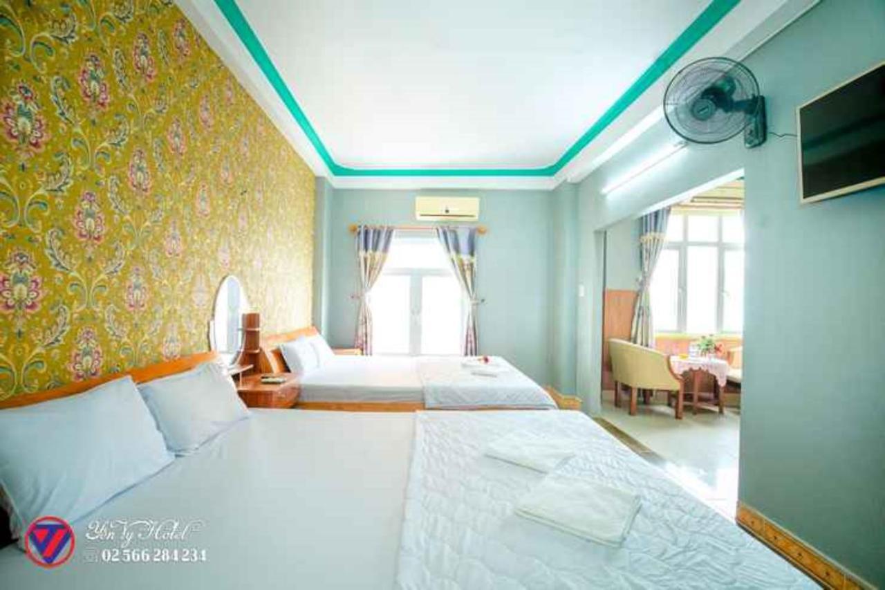 Yen Vy Hotel Куинён Экстерьер фото