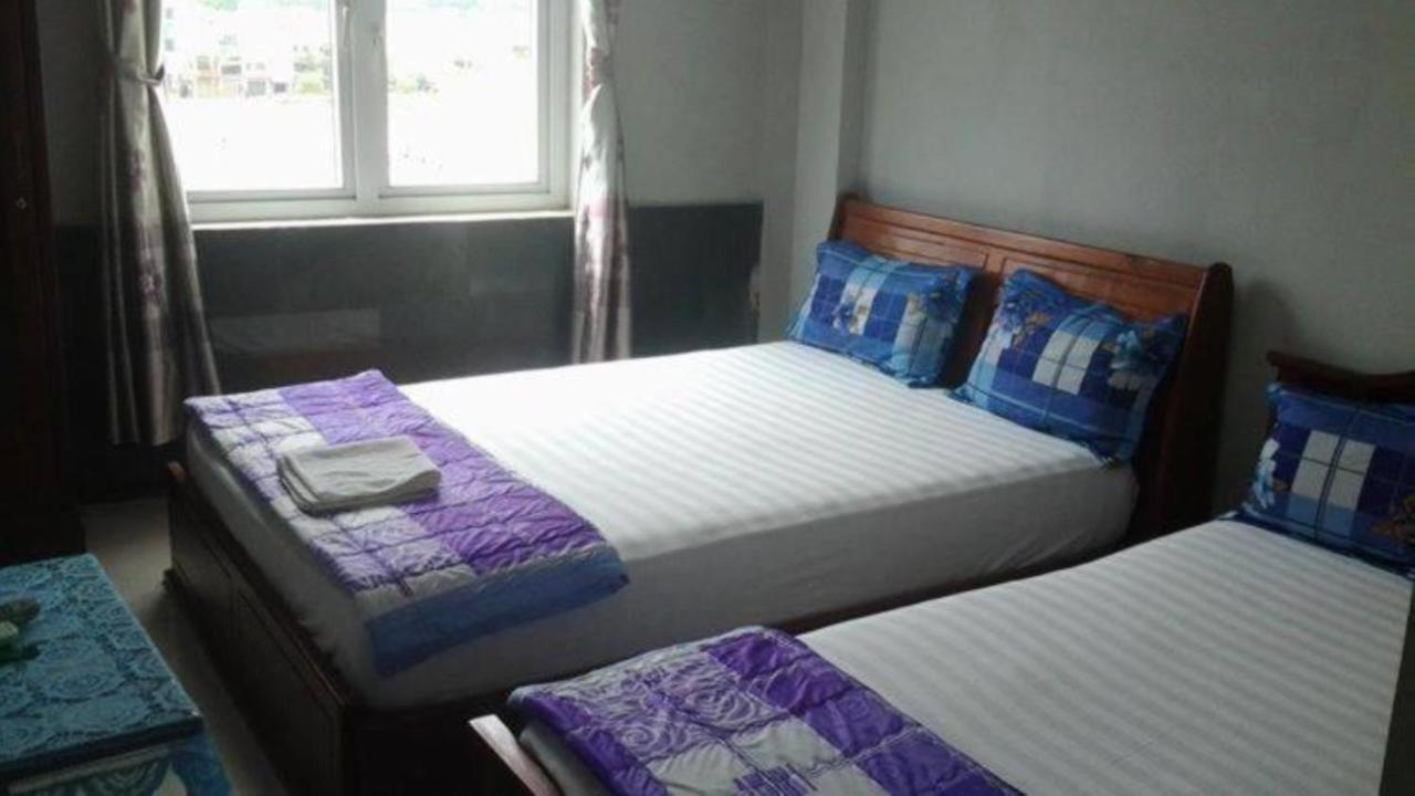 Yen Vy Hotel Куинён Экстерьер фото