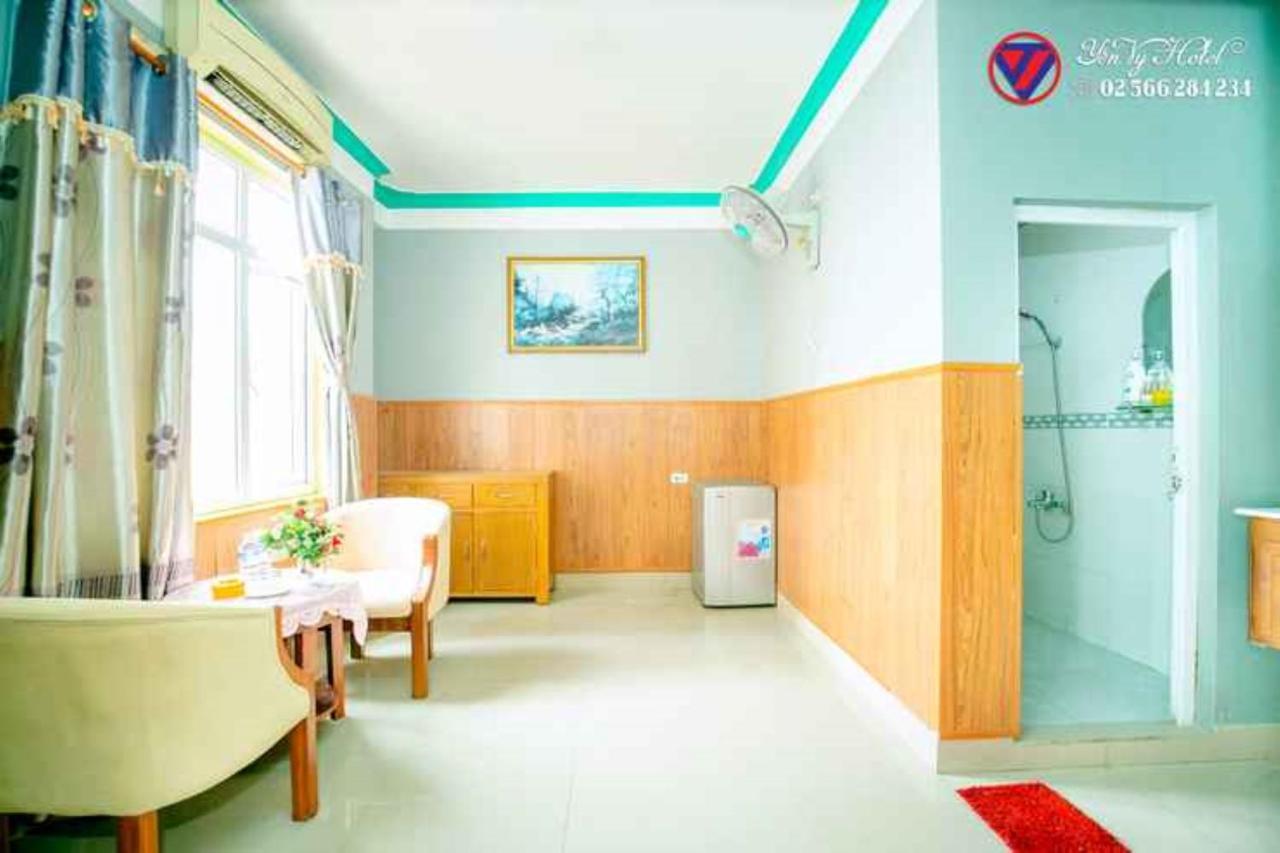 Yen Vy Hotel Куинён Экстерьер фото