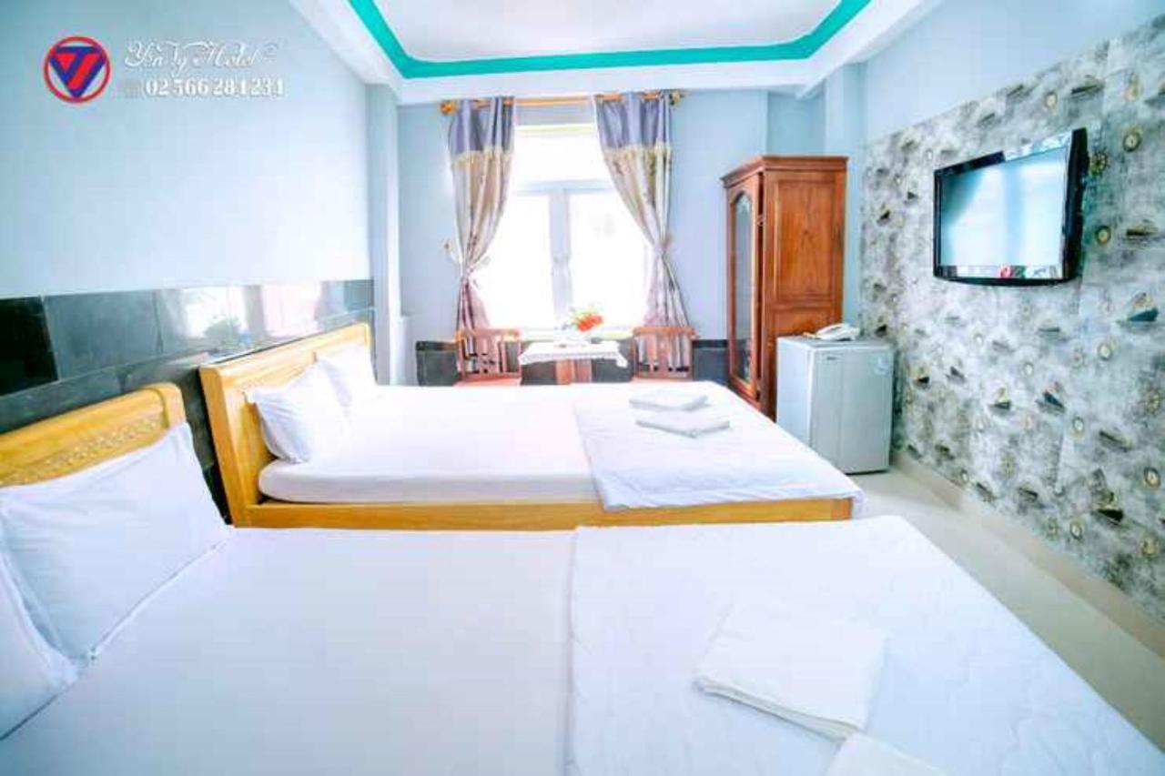 Yen Vy Hotel Куинён Экстерьер фото