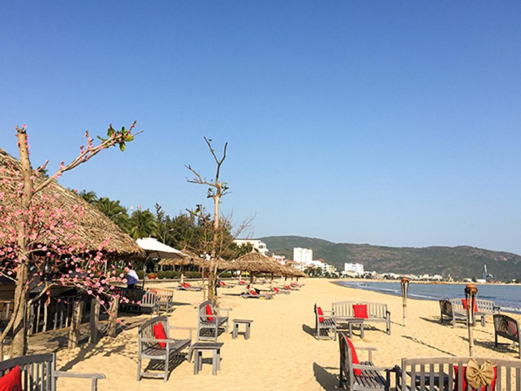 Yen Vy Hotel Куинён Экстерьер фото