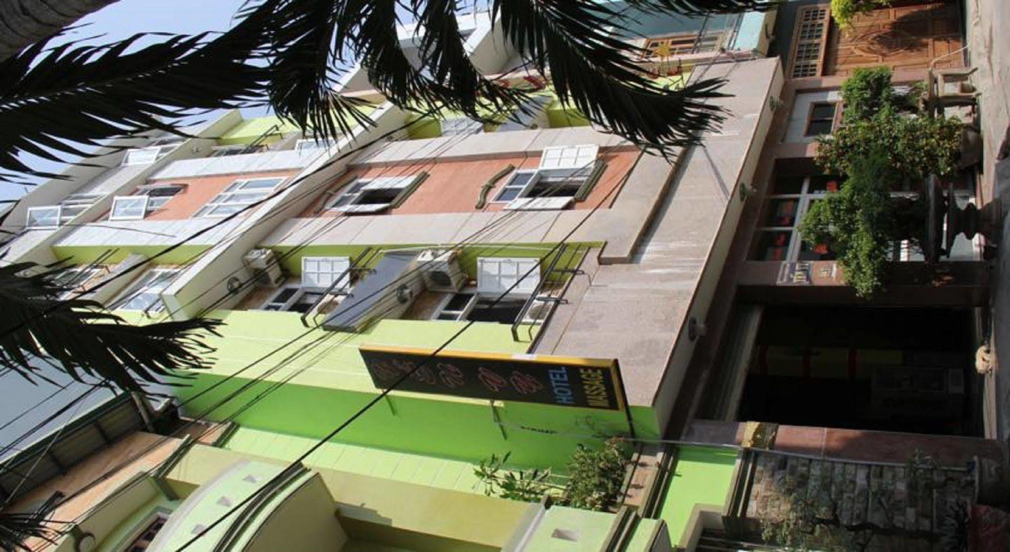 Yen Vy Hotel Куинён Экстерьер фото